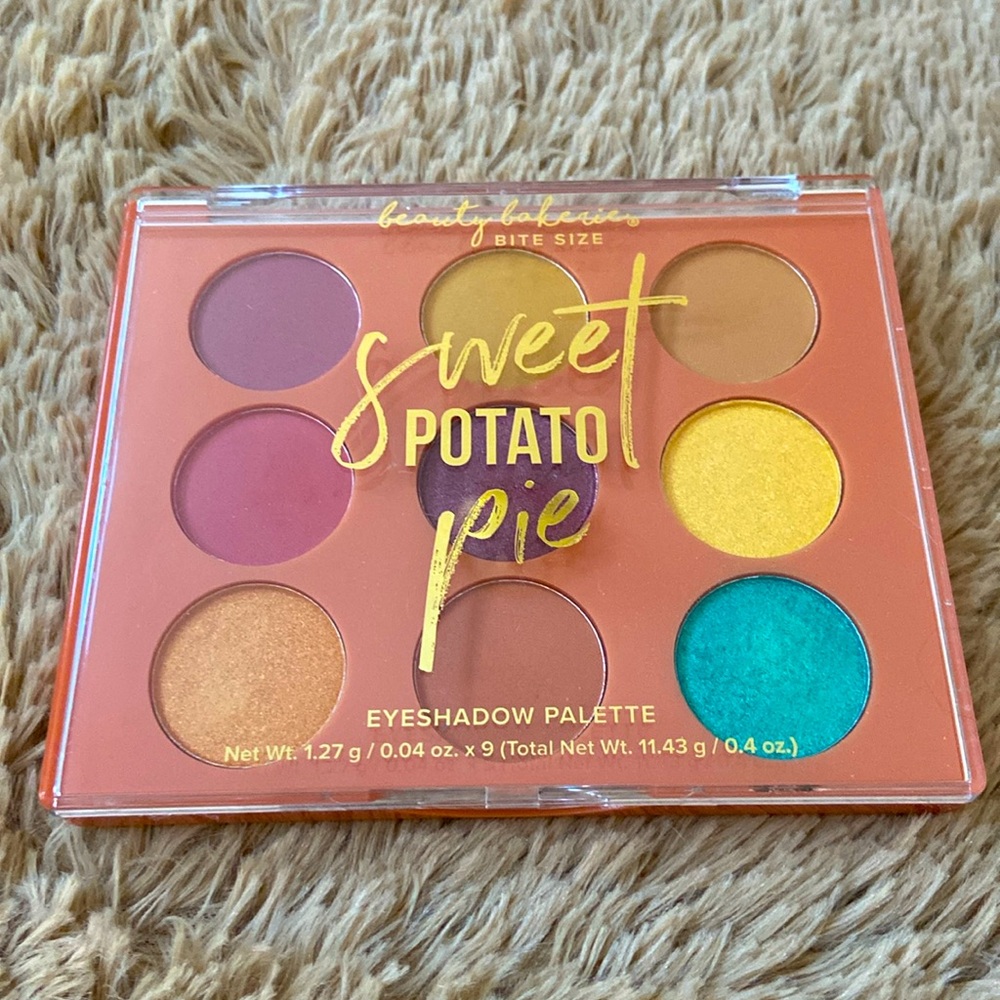 Beauty bakerie sweet potato pie eyeshadow palette